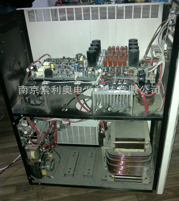 �S��UPS UPS����